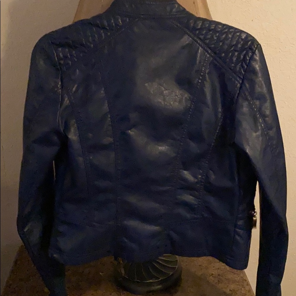 Jacket - Picture 2 of 3